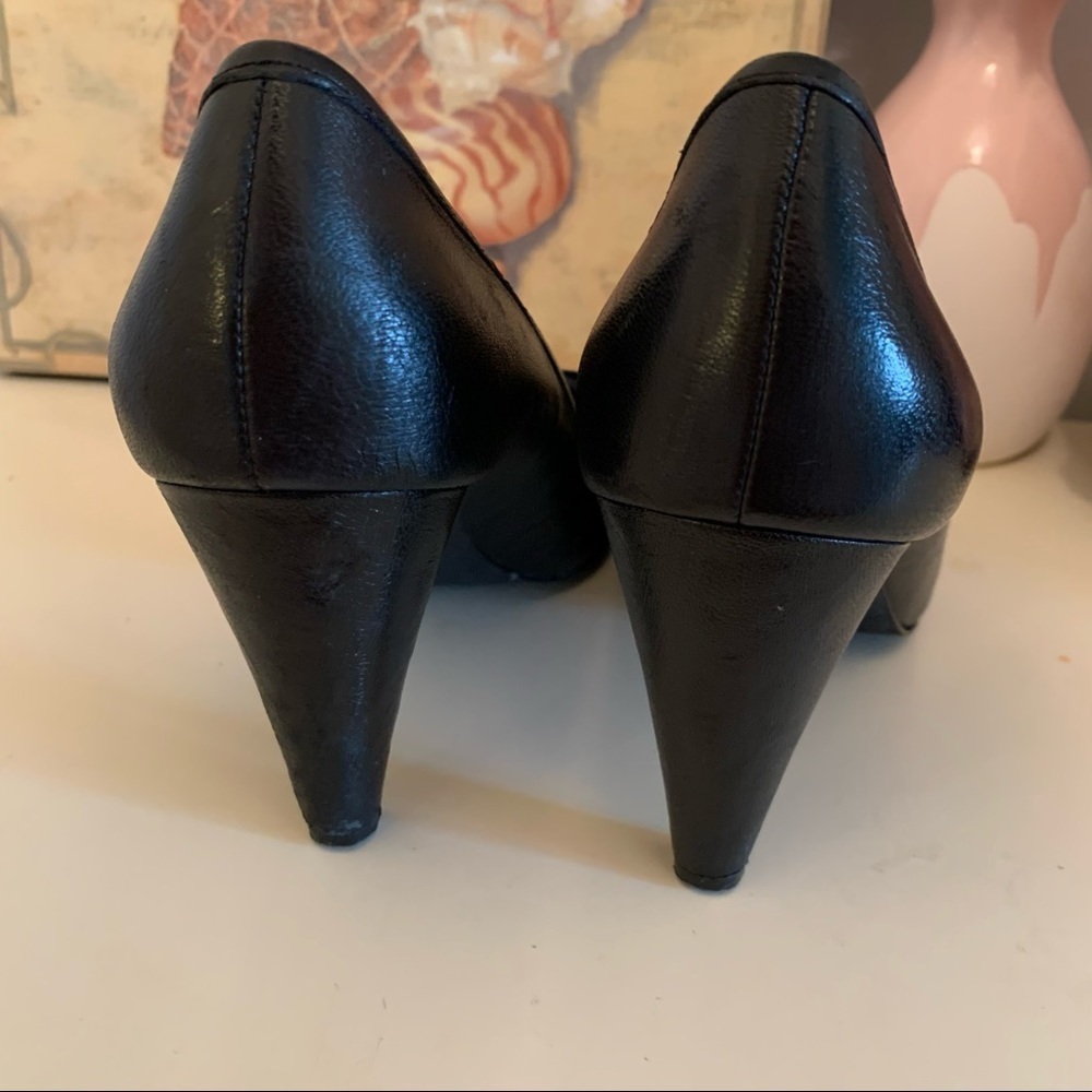Naturalizer black leather bow shoes size 6M - Picture 6 of 9